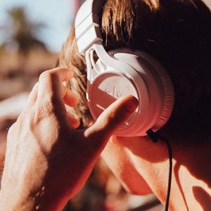 午夜性插视频蜜月
